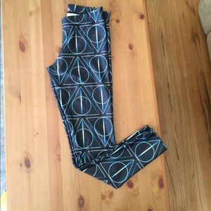 Blackmilk Harry Potter Deathly Hallows Leggings L